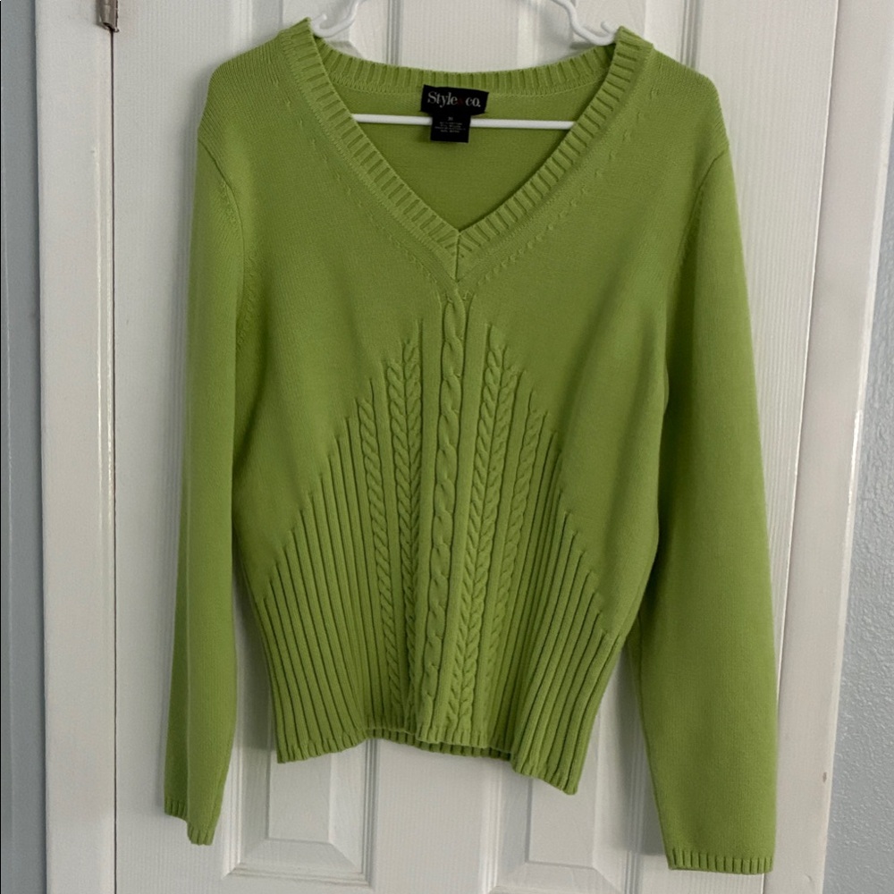 Y2K Vintage Style & Co. Lime V-Neck Sweater